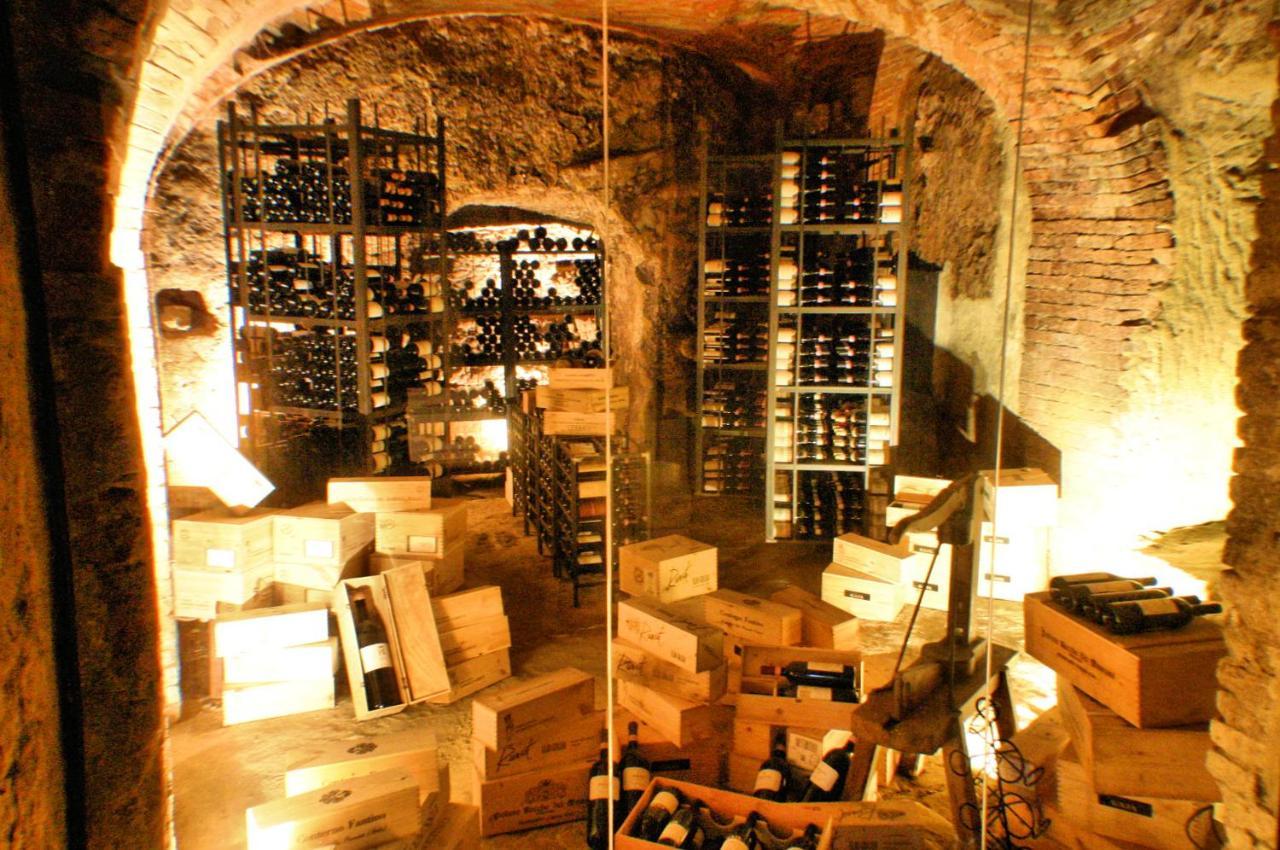 Monforte dʼAlba Le Case Della Saracca מראה חיצוני תמונה