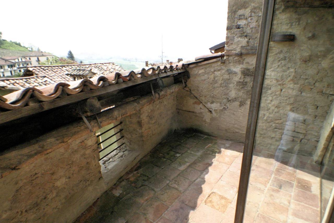 Monforte dʼAlba Le Case Della Saracca מראה חיצוני תמונה